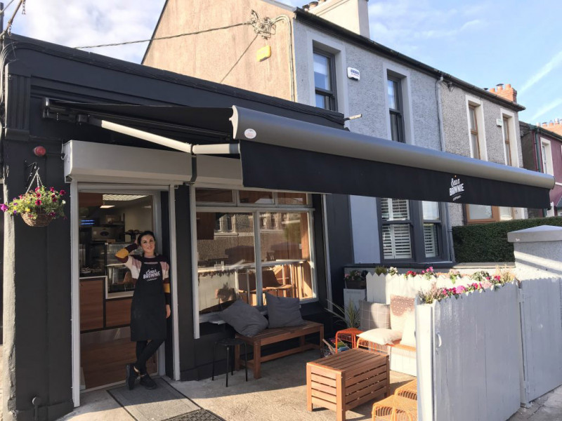 Lamellás napellenző