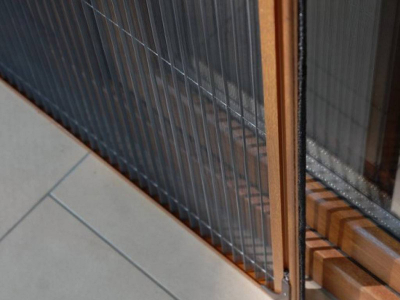 Szúnyoghálós műanyag redőny