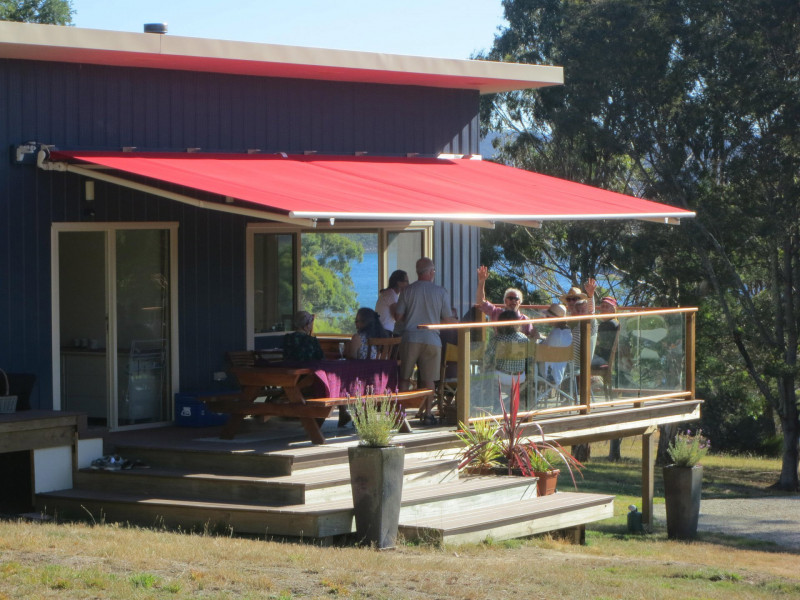 Fali karos napellenző Fali karos napellenző